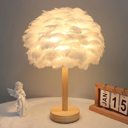 Elegant Retro White Feather Table Lamp for Home Decor